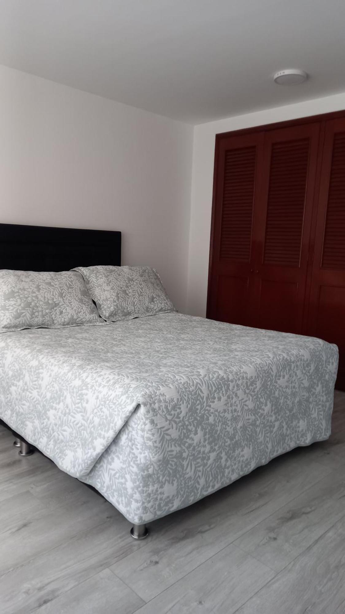 Apartamentos Santa Maria Богота Екстериор снимка