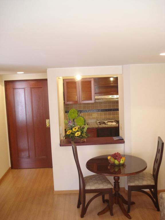 Apartamentos Santa Maria Богота Стая снимка