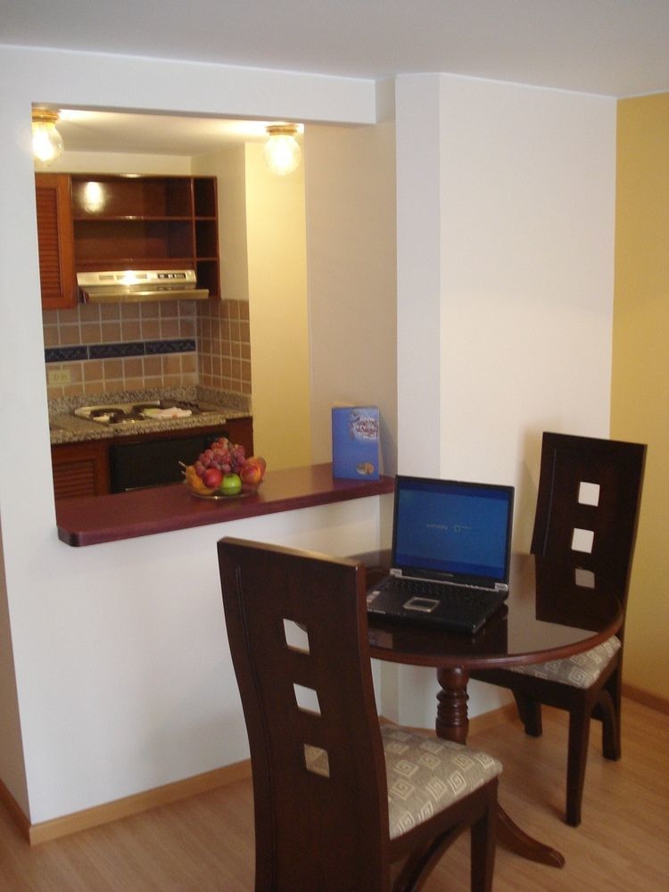 Apartamentos Santa Maria Богота Екстериор снимка